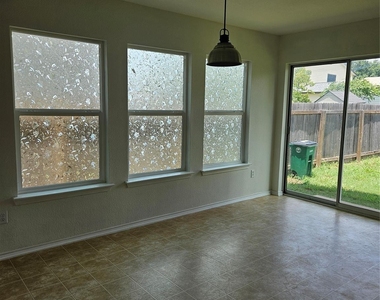 13400 Coomes Dr - Photo Thumbnail 6