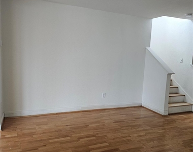 13400 Coomes Dr - Photo Thumbnail 3