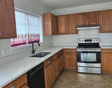 13400 Coomes Dr - Photo Thumbnail 10