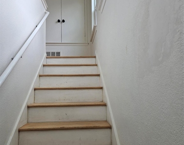 13400 Coomes Dr - Photo Thumbnail 13