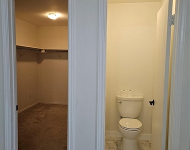 13400 Coomes Dr - Photo Thumbnail 27