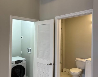 100 W Lexington Street - Photo Thumbnail 6
