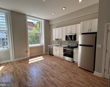 100 W Lexington Street - Photo Thumbnail 1