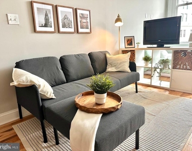 100 W Lexington Street - Photo Thumbnail 15