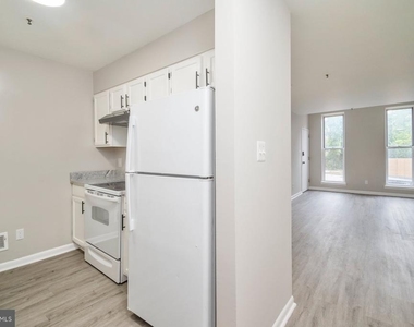 610 N Arlington Avenue - Photo Thumbnail 7