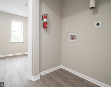 610 N Arlington Avenue - Photo Thumbnail 30