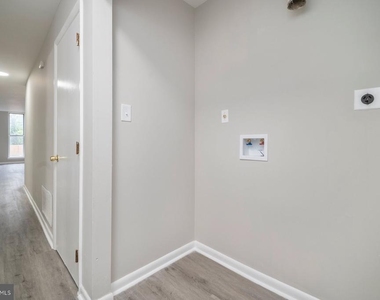 610 N Arlington Avenue - Photo Thumbnail 13