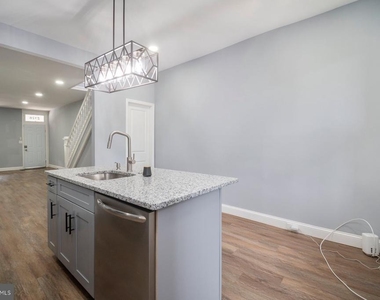2728 Winchester Street - Photo Thumbnail 10