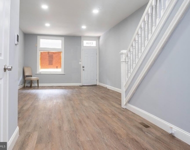2728 Winchester Street - Photo Thumbnail 6