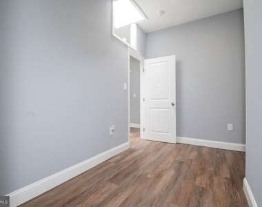 2728 Winchester Street - Photo Thumbnail 17