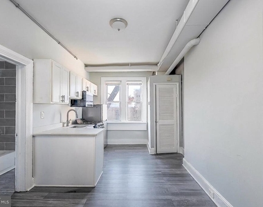 1037 Edmondson Avenue - Photo Thumbnail 1