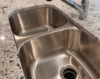 444 Parkline Dr - Photo Thumbnail 4