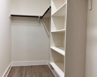 444 Parkline Dr - Photo Thumbnail 19
