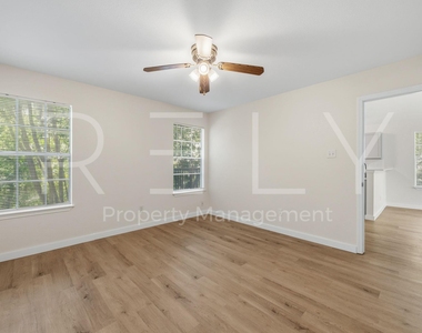 2908 Whisper Oaks Ln - Photo Thumbnail 25