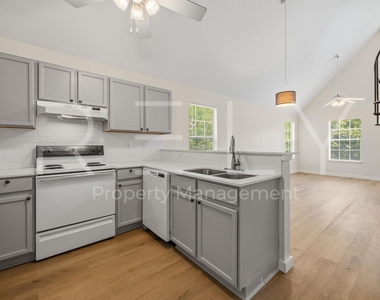 2908 Whisper Oaks Ln - Photo Thumbnail 4