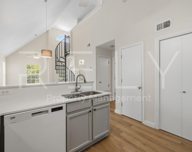 2908 Whisper Oaks Ln - Photo Thumbnail 7