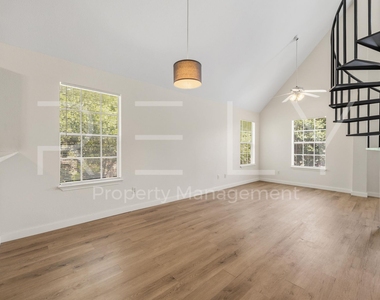 2908 Whisper Oaks Ln - Photo Thumbnail 10