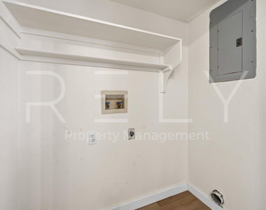 2908 Whisper Oaks Ln - Photo Thumbnail 8