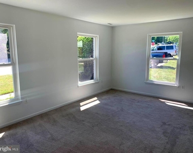 6401 Jefferson Place - Photo Thumbnail 6