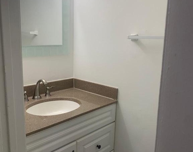 6401 Jefferson Place - Photo Thumbnail 22
