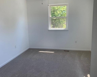 6401 Jefferson Place - Photo Thumbnail 15