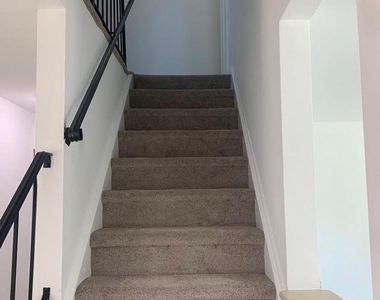 6401 Jefferson Place - Photo Thumbnail 8