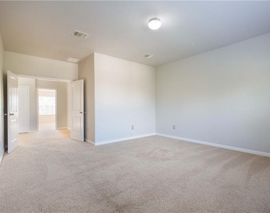 1620 Bryant Dr - Photo Thumbnail 13