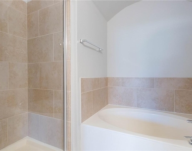 1620 Bryant Dr - Photo Thumbnail 17
