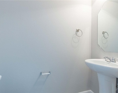 1620 Bryant Dr - Photo Thumbnail 14