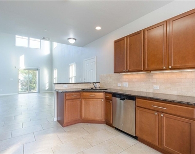 1620 Bryant Dr - Photo Thumbnail 2