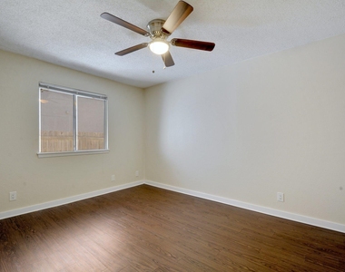 4802 W Wind Trl - Photo Thumbnail 13