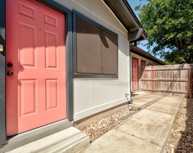 4802 W Wind Trl - Photo Thumbnail 3