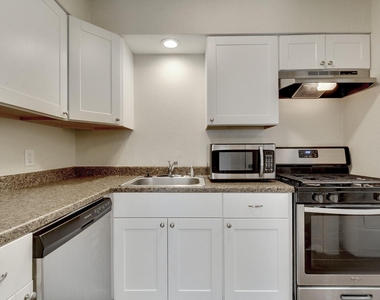 4802 W Wind Trl - Photo Thumbnail 9
