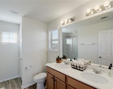 218 Cascata Way - Photo Thumbnail 14