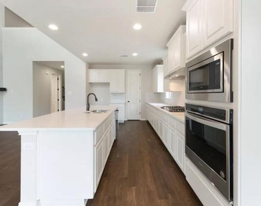3457 Francisco Way - Photo Thumbnail 12