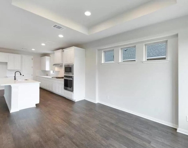 3457 Francisco Way - Photo Thumbnail 13