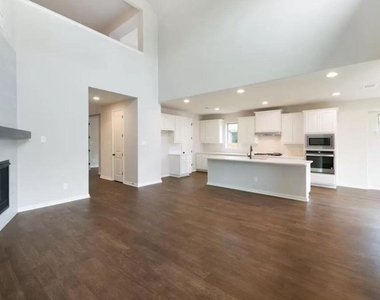 3457 Francisco Way - Photo Thumbnail 7
