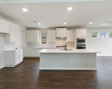 3457 Francisco Way - Photo Thumbnail 9