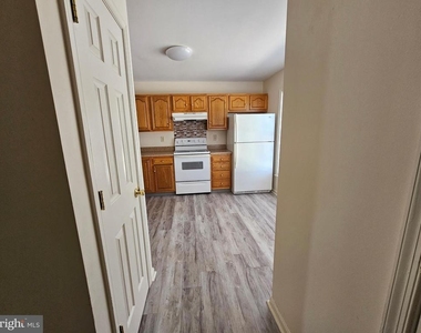 218 218 E North Street - Photo Thumbnail 27