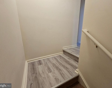 218 218 E North Street - Photo Thumbnail 33