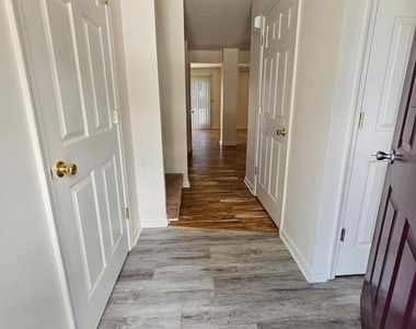 218 218 E North Street - Photo Thumbnail 26
