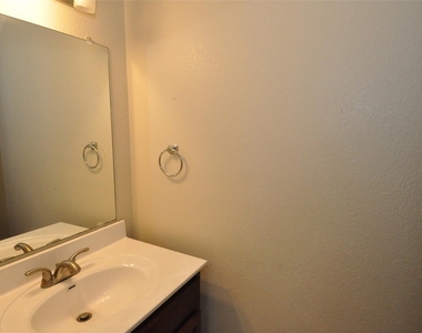 12304 Abney Dr - Photo Thumbnail 7
