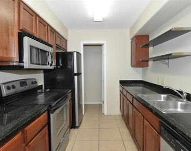 12304 Abney Dr - Photo Thumbnail 6