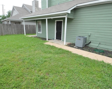 12304 Abney Dr - Photo Thumbnail 2