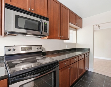 2841 Gainesville Street Se - Photo Thumbnail 10