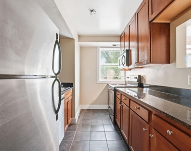 2841 Gainesville Street Se - Photo Thumbnail 7