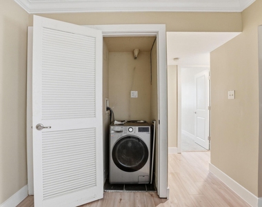 2841 Gainesville Street Se - Photo Thumbnail 5