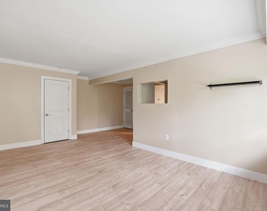 2841 Gainesville Street Se - Photo Thumbnail 3