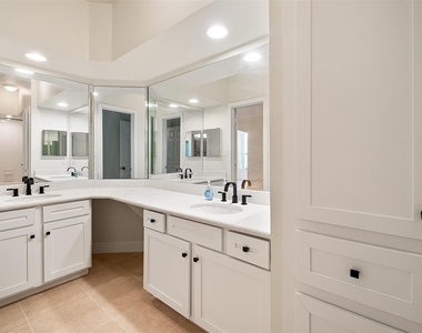 7701 Rialto Blvd - Photo Thumbnail 21