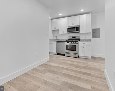 1353 Nicholson Street Nw - Photo Thumbnail 1